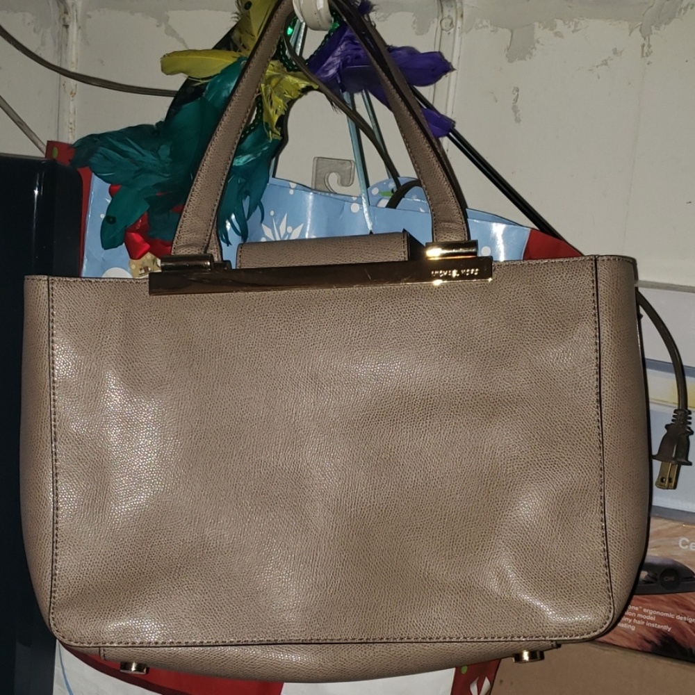 Micheal Kors purse